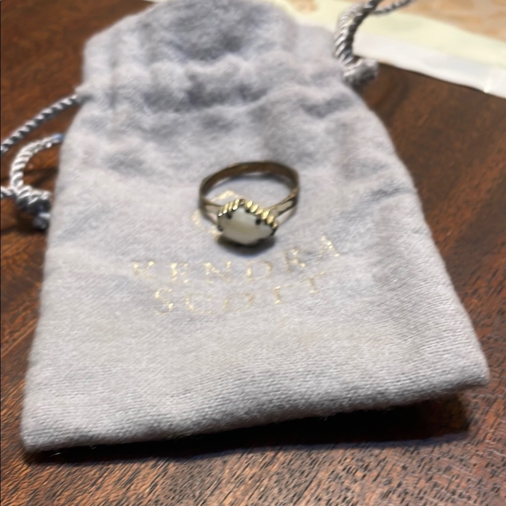 Kendra Scott Silver and White Elegant Ring